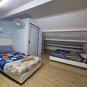 https://color-mixed-home-hostel-room-share-bathroom.georgetown-hotels.org